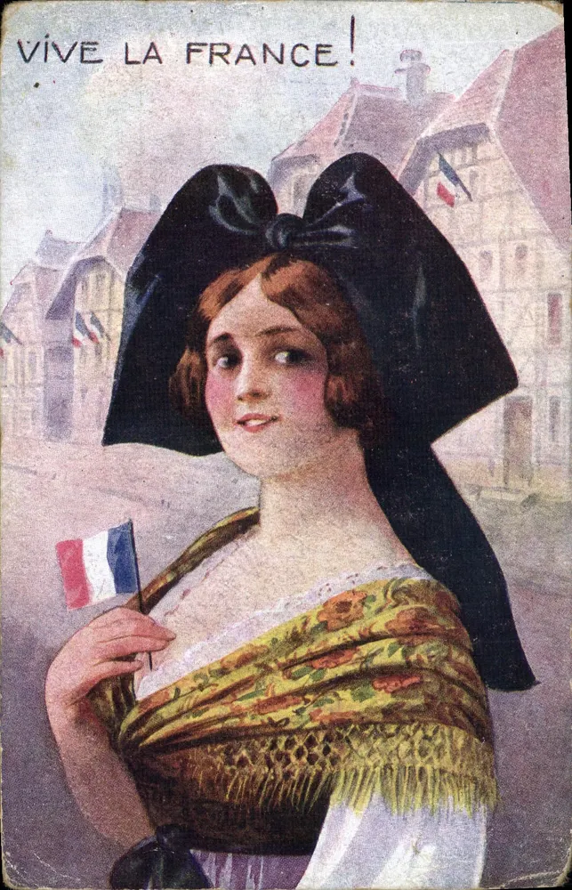Donna con scialle e berretto nero — VIVE LA FRANCE ! — Edizione dei Tre Confeurs, Parigi, n° 986 - Recto