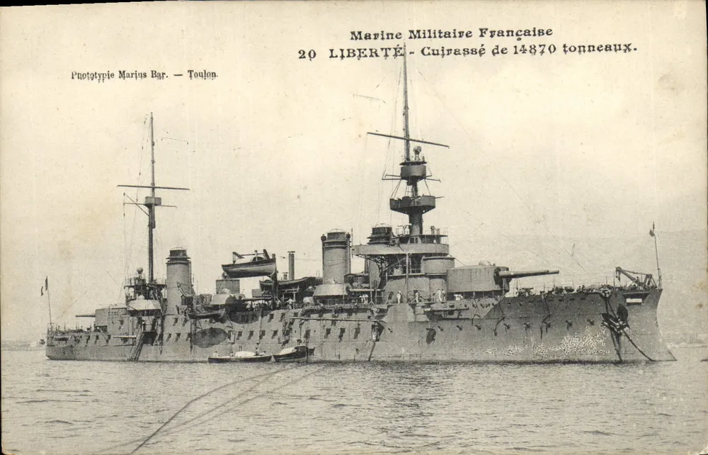 Cruiser 20 Liberdade — Marinha Militar Francesa — Fototipia Marius Bar, Toulon - Frente