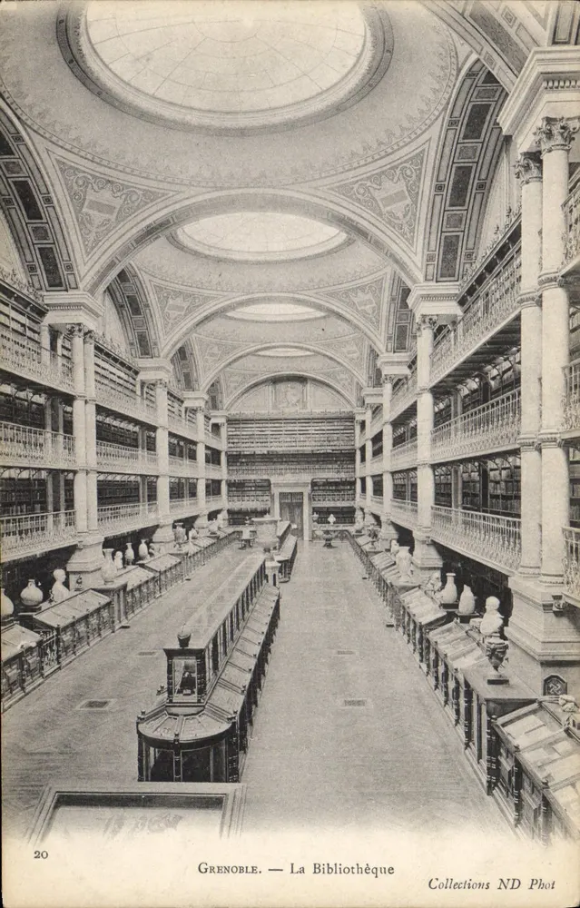 Grenoble — A Biblioteca — Collections ND Phot - Frente