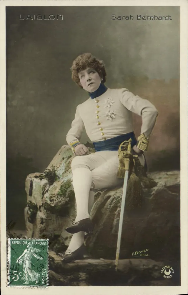Sarah Bernhardt — in Uniform — Laiglon, P. Boyer, Paris - Vorderseite