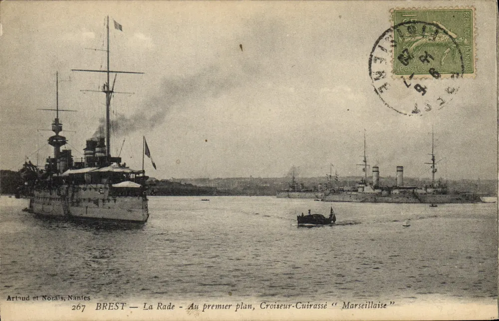 BREST — Der Hafen — Im Vordergrund, Kreuzer-Kreuzer "Marseillaise" — Artraud et Nozais, Nantes, Nr. 267 - Vorderseite