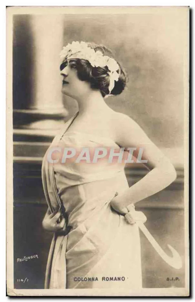 Colonna Romano — Retrato de mulher em vestido antigo — Reutlinger, n° 114/1 - Frente