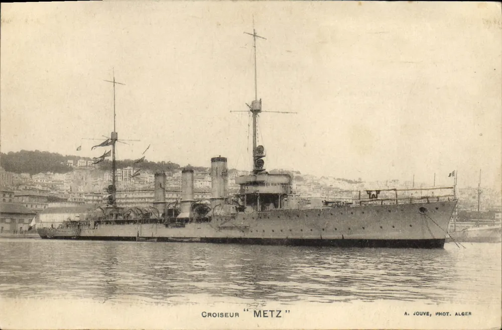 Cruiser "Metz" — Argel — A. Jouve, Fot. Argel - Frente
