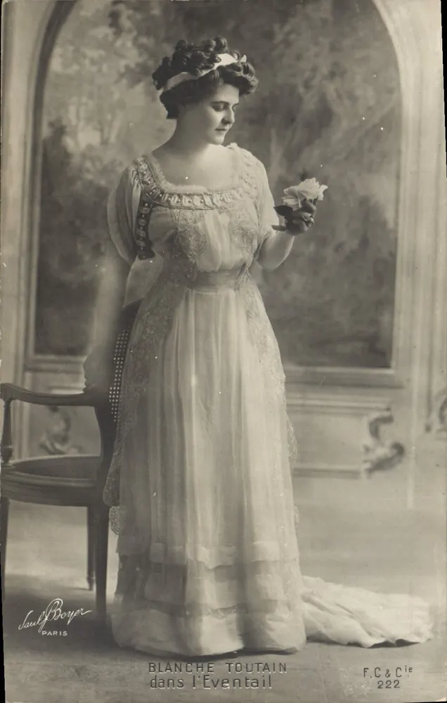 Blanche Toutain am Fächer — Saul Boyer, Paris, F.C.&Cie 222 - Vorderseite