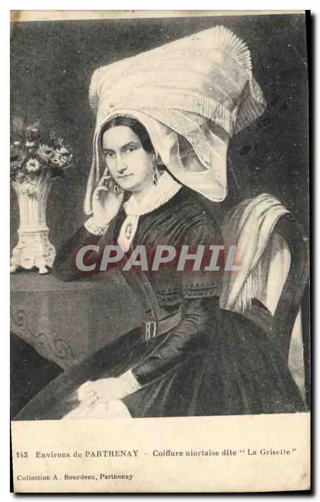 Um PARTHENAY — Niorter Kopfbedeckung genannt "La Griselle" — Sammlung A. Bourdaeu, Parthenay - Vorderseite