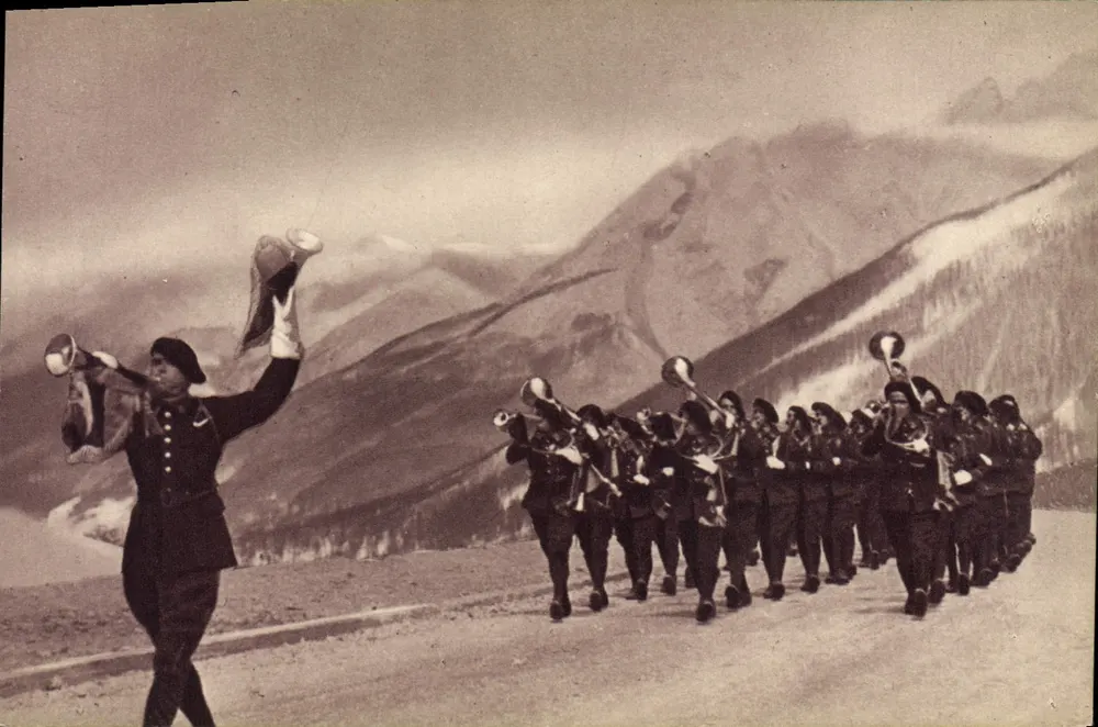 Fanfare der Alpenjäger — Berge im Hintergrund — Georges Lang, Paris - Vorderseite