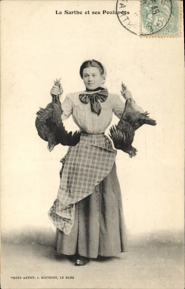 La Sarthe e le sue Poulardes — Foto Artist. J. Bouveret, Le Mans - Recto