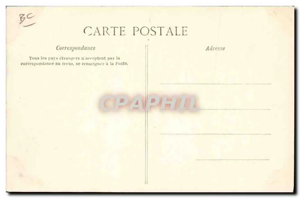Les Sables-d'Olonne — Mulheres diante da fábrica — Fotógrafos - Verso