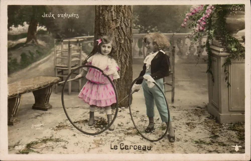 Jogos de Crianças — O Cerceau — Sterburg, Paris, n° 585 - Frente