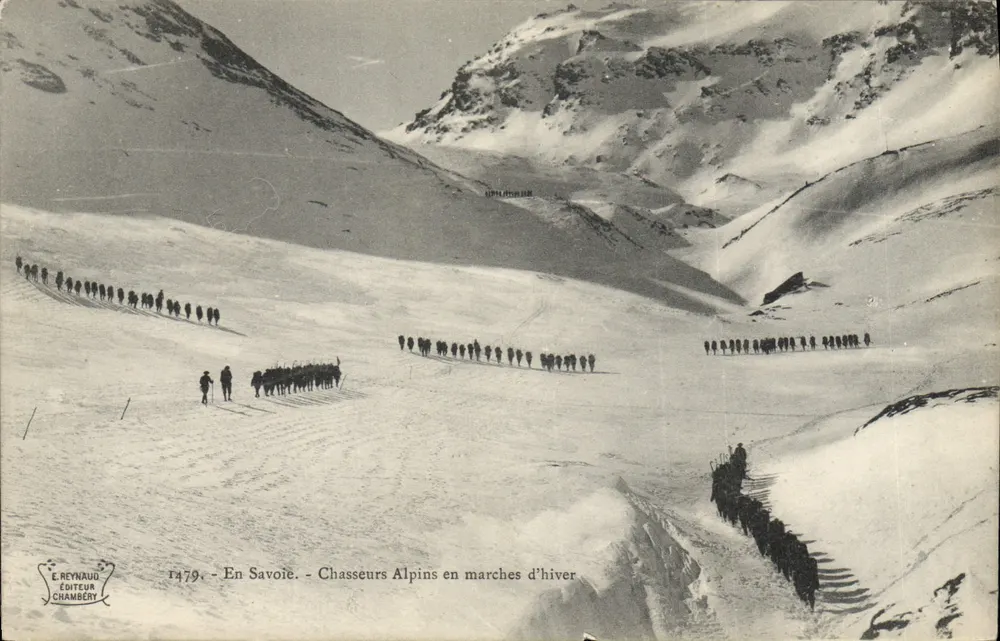 Alpine Jäger auf Wintermarsch — In Savoie — Verlag E. Reynaud, Chambéry, Nr. 1479 - Vorderseite