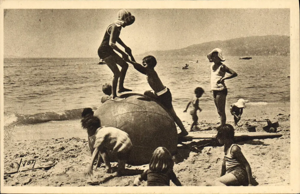 Jogos de Crianças — Juan-les-Pins (Alpes-Maritimes) — La Douce France, n°461 - Frente