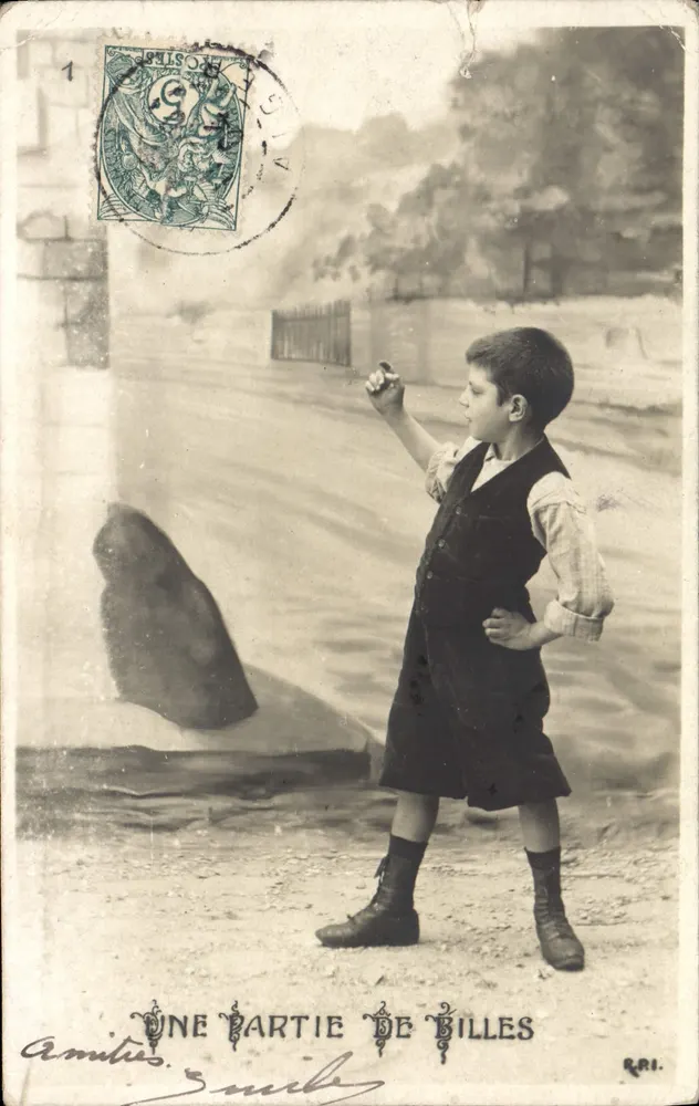 Un enfant jouant aux billes — scène de rue — éditeur R.P.I. et n°1 - Voorkant