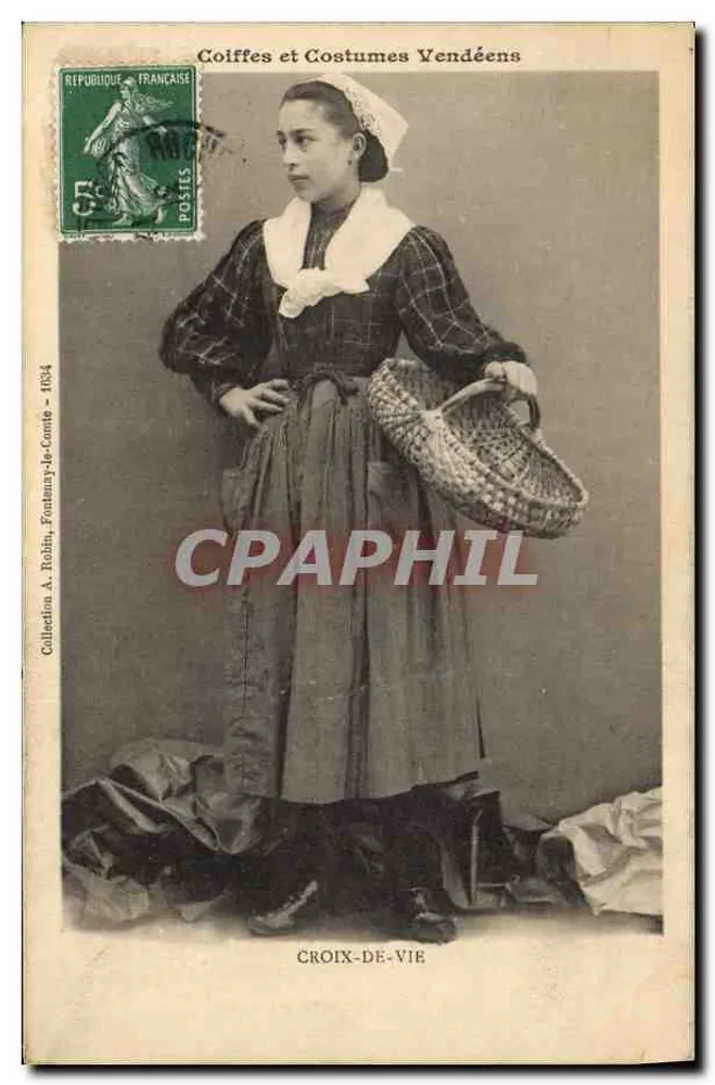 Femme en costume vendéen — Coiffe et costume traditionnel à Croix-de-Vie — Collection A. Robin, Fontenay-le-Comte, n° 4634 - Frente
