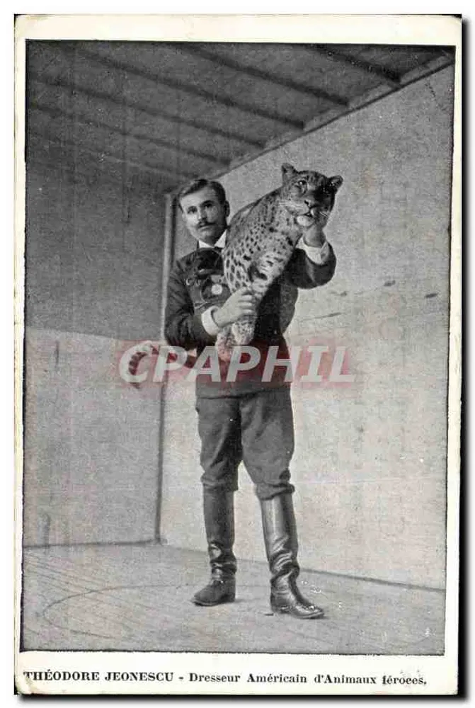 Théodore Jeonescu - Amerikanischer Wildtierdresser - Vorderseite