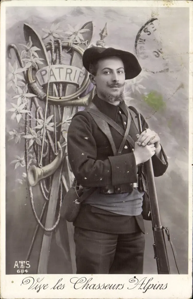 Cazadores Alpinos — Soldado en uniforme — AMS 684 - Anverso