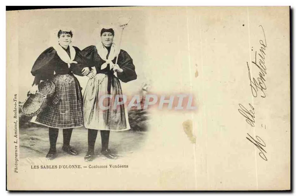 Les Sables d'Olonne — Trajes Vendeanos — Fotografia L. Amietaud, Roches-Von - Frente