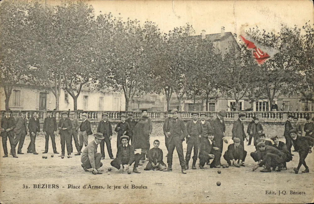 Béziers - Place d'Armes, das Spiel der Boules — Edit. J-Q. Béziers, n°32 - Vorderseite