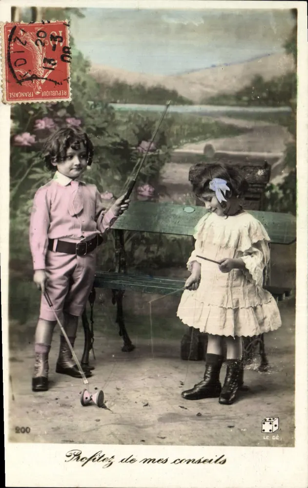 Dois crianças brincando de golfe — Aproveite meus conselhos — LE DÉ, n°200 - Frente