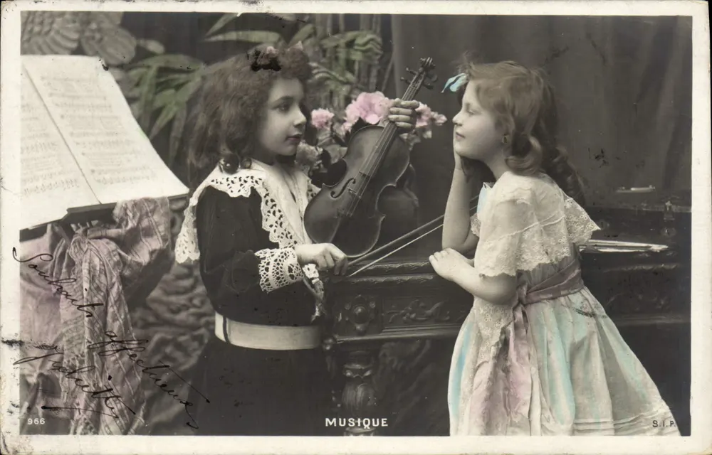 Twee jonge meisjes — een die een viool speelt — S.I.P. n° 966 - Voorkant