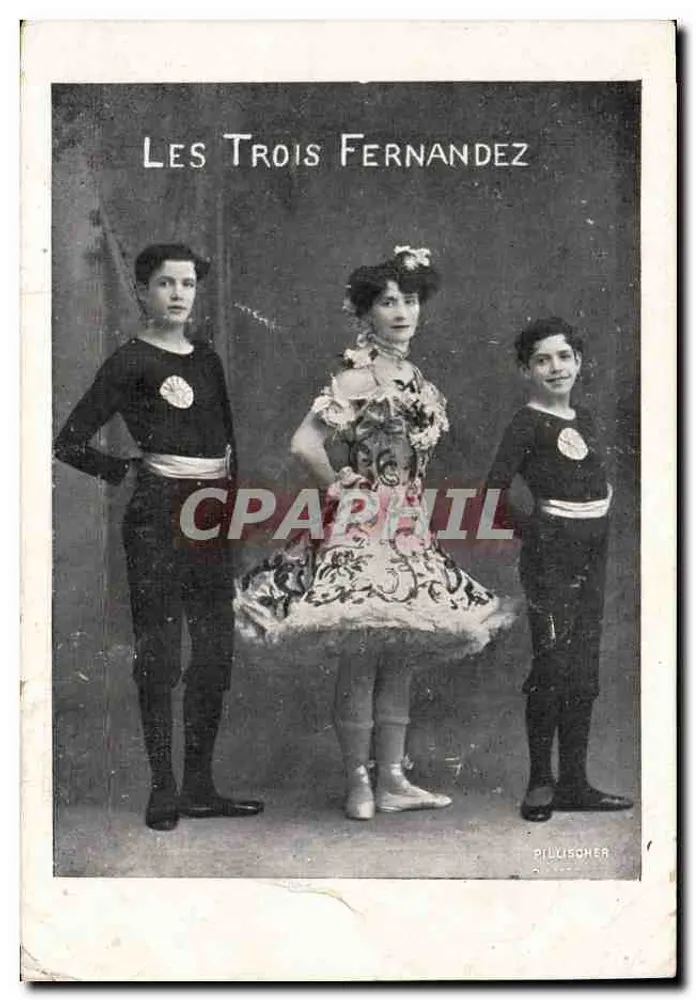 Os Três Fernandez — editor Pillissonner - Frente
