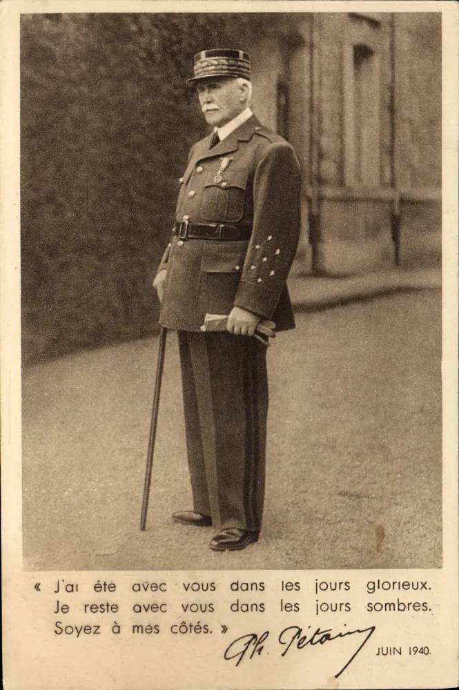 Philippe Pétain — retrato militar — gravura e impressão E. Desloges, Paris - Frente