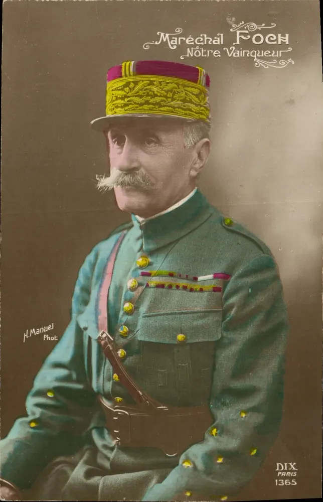 Mariscal Foch — Retrato em uniforme — H. Manuel Fot. — DIX Paris 1365 - Frente