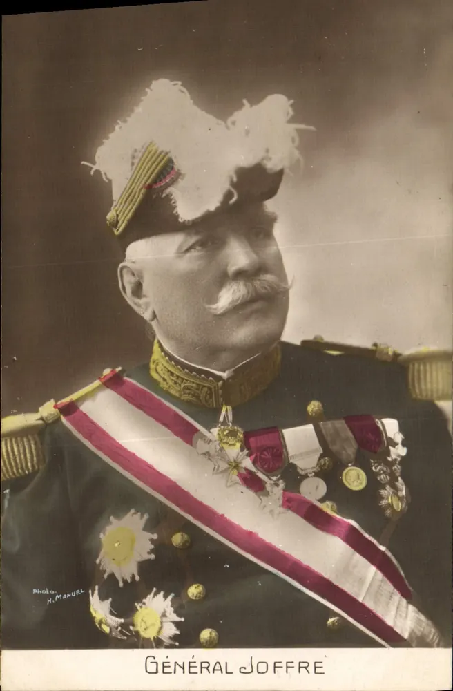 Generał Joffre — portret wojskowy — Foto H. Manuel - Awers