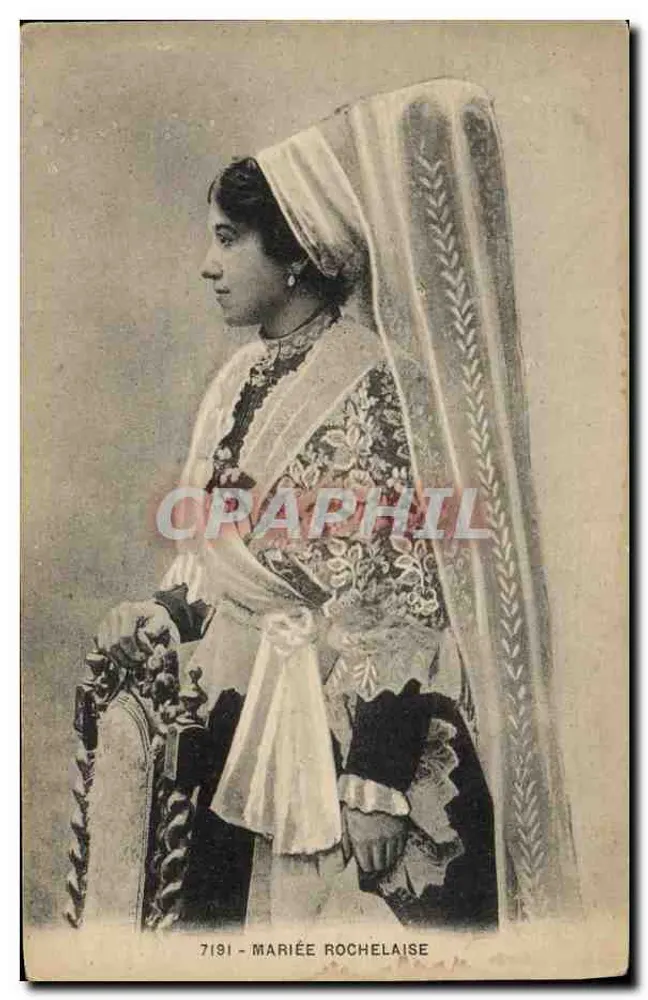 Mulher em traje de noiva rochelês — série 7191 — editor R. Bergévin, La Rochelle - Frente