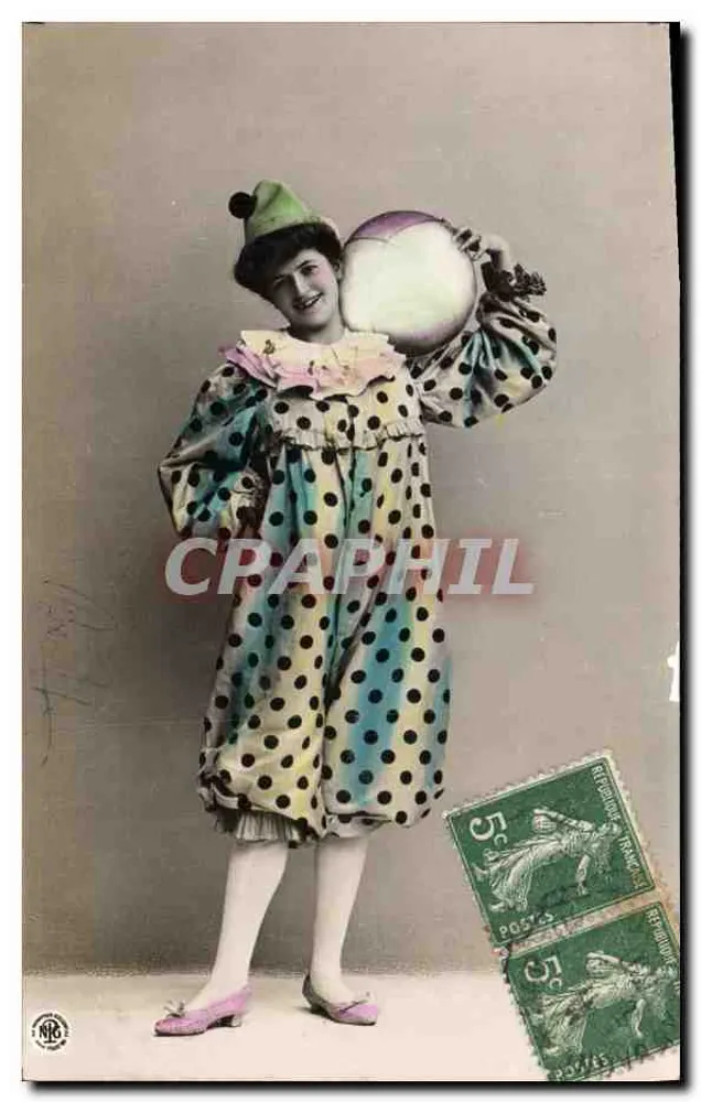 Palhaço — mulher vestindo traje de palhaço segurando um balão — editor NRG - Frente