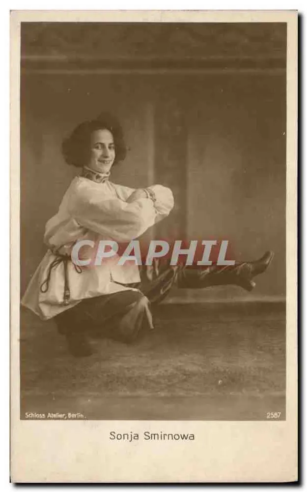 Sonja Smirnowa — bailarina em traje tradicional — Schloss Atelier, Berlim, n° 2587 - Frente