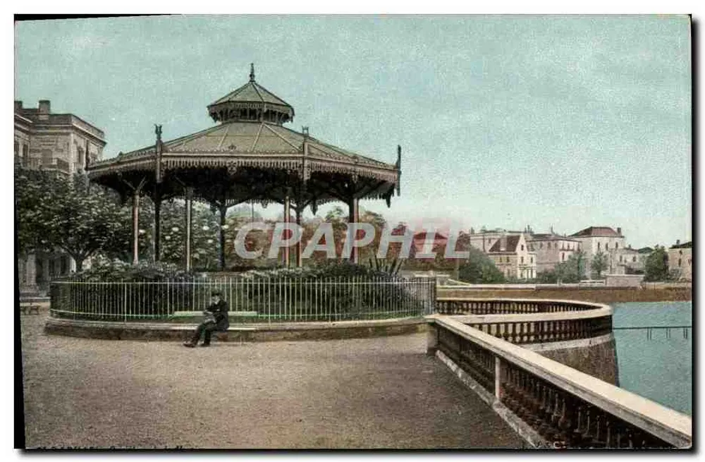 Pavillon di stile giapponese — giardino che borda un molo — editore V.A.C.T. - Recto