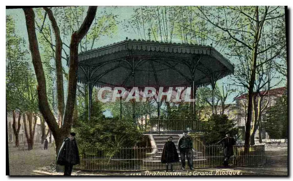 Traditionnan — Het Grote Kiosque — Uitgever AQUA PHOTO PARIS, serie-nummer niet zichtbaar - Voorkant