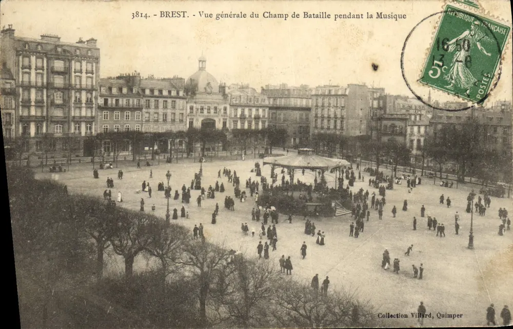 Brest - Allgemeiner Blick auf das Schlachtfeld während der Musik — Sammlung Villard, Quimper - Vorderseite