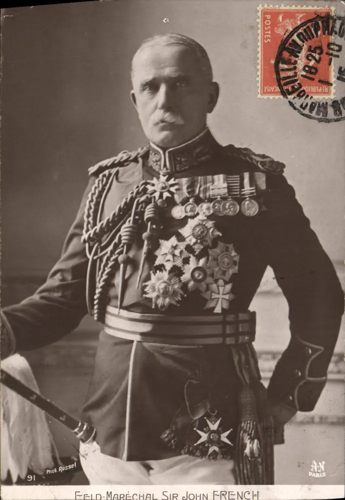 Feld-Maréchal Sir John French — Paris, 1918 — Phot Russel - Frente