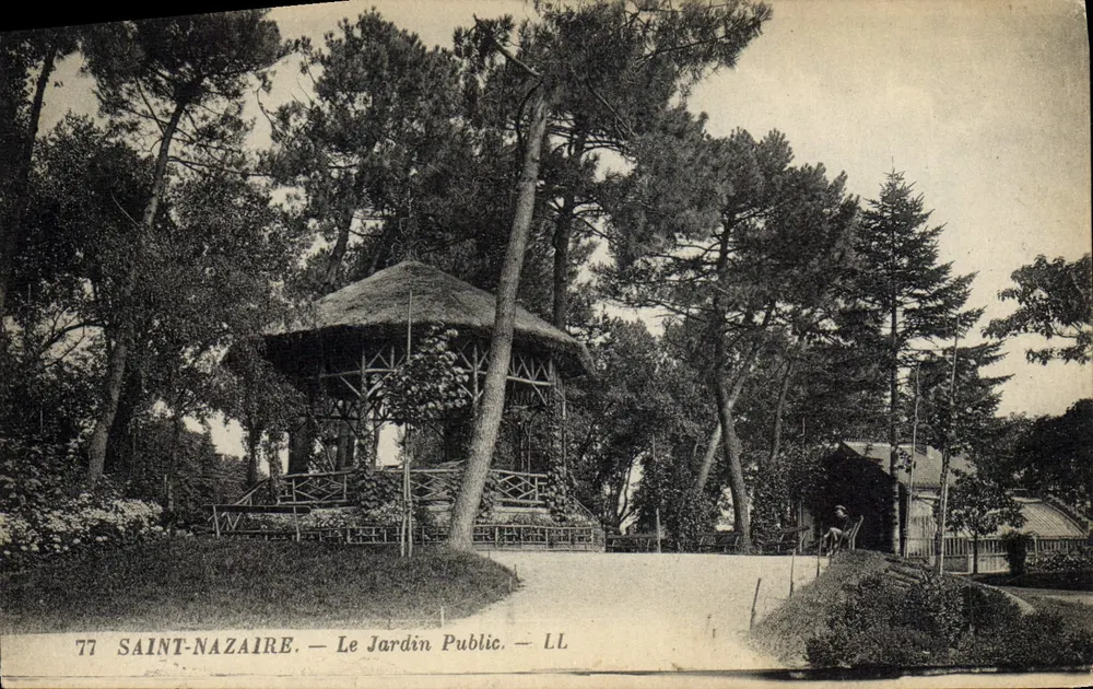 Saint-Nazaire — Öffentlicher Garten — LL - Vorderseite