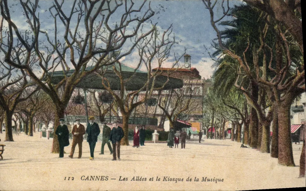CANNES — Die Promenade und das Musikpavillon — Verlag: CARNOT, Nr. 112 - Vorderseite