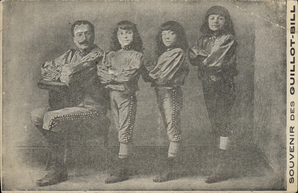 Sessão de teatro — Souvenir dos Guillot-Bill — editor Guillot-Bill - Frente