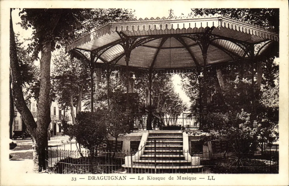 Draguignan — O Kiosque de Música — LL - Frente