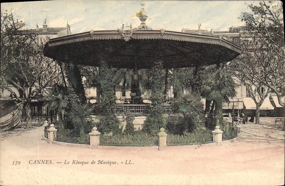 CANNES — O Kiosque de Música — LL. - Frente