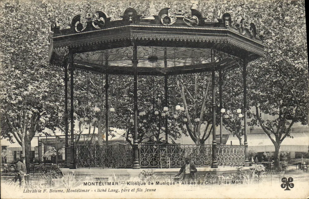 Montélimar — Musikkiosk — Allées du Champ-de-Mars — Buchhandlung F. Baume, Montélimar — photographie von Lang, Vater und Sohn jung - Vorderseite