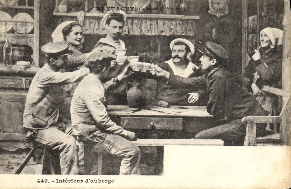 Bretanha — Interior de uma pensão — Coleção E. Hamonic, n° 449 - Frente