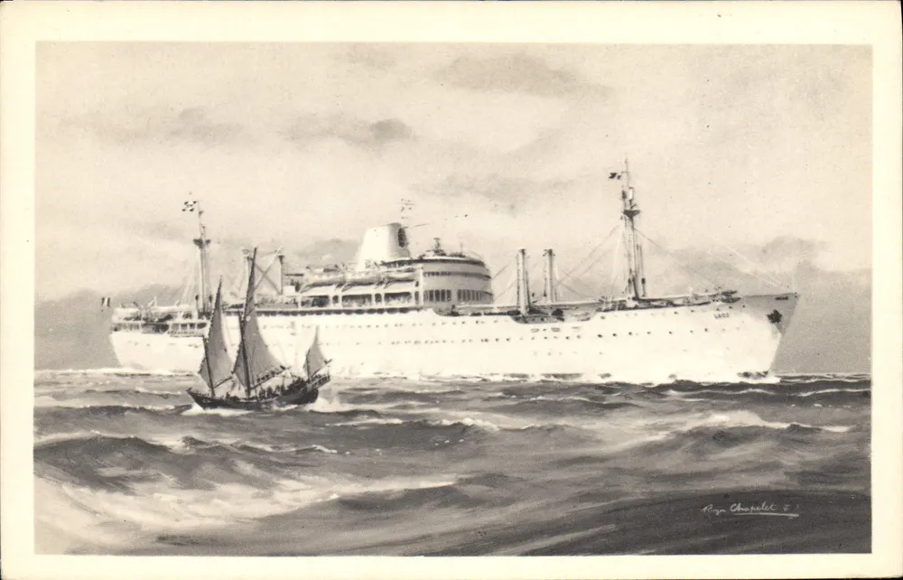 Kreuzer und Segelschiff auf See — Illustration von Roger Charelet — Verlag Compagnie des Messageries Maritimes « LAOS » - Vorderseite