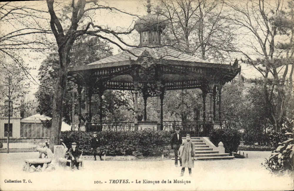 Troyes - Het muziekpaviljoen — Collectie T. G. n° 101 - Voorkant