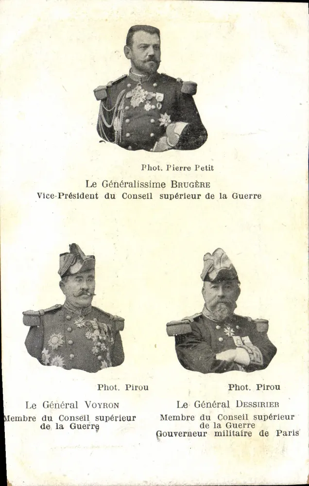Tre generali francesi — Il Generaleissimo Brugère, Il Generale Voyron, Il Generale Dessirier — Foto. Pirou e Foto. Pierre Petit - Recto