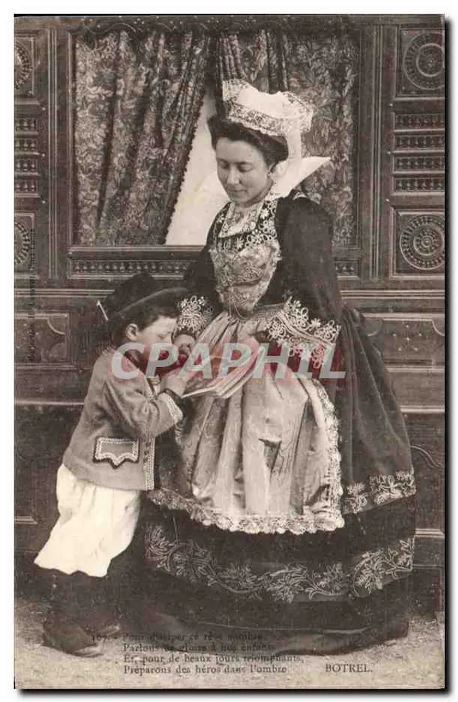Mulher e criança em traje — Botrel — n°167 - Frente