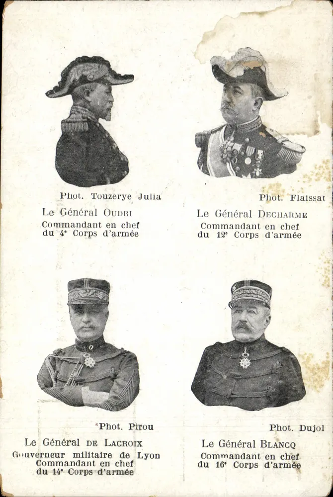 Quatre généraux français — portraits en uniforme — éditeur Phot. Touzerye Julia, Phot. Flaissat, Phot. Pirou, Phot. Dujol - Recto