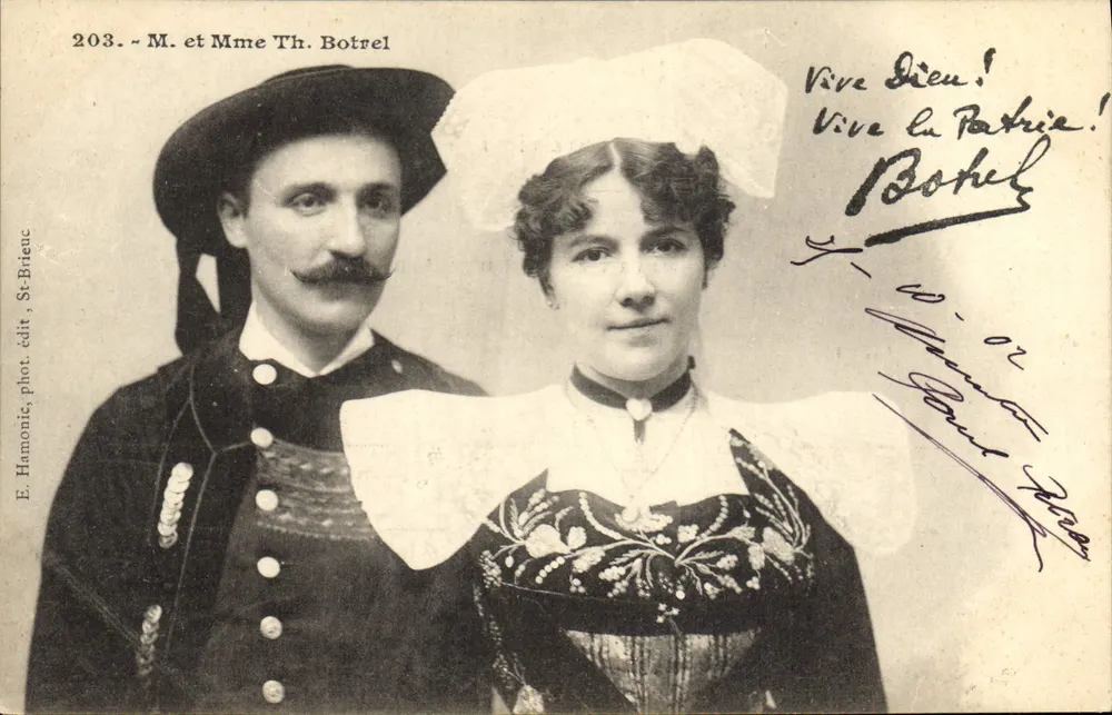 M. e Mme Th. Botrel — Saint-Brieuc — E. Hamonic, fot. edit. - Frente