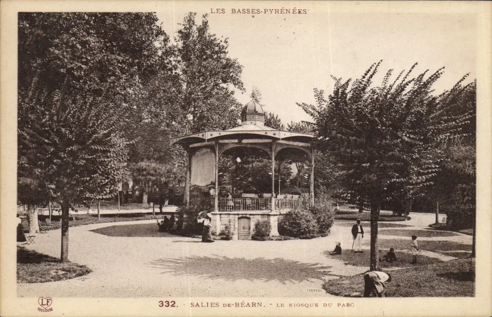 Salies-de-Béarn — O kiosque do parque — editor Labbe-Louise, n° 332 - Frente