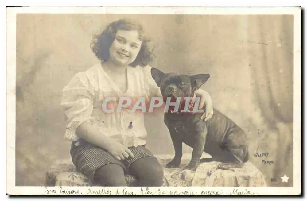 Menina e cachorro — Estúdio Walefy, Paris — Série n° 611 - Frente