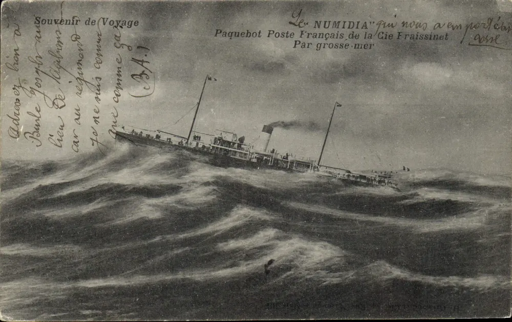 Le NUMIDIA — französischer Postdampfer auf See — Cie Fraissinet - Vorderseite